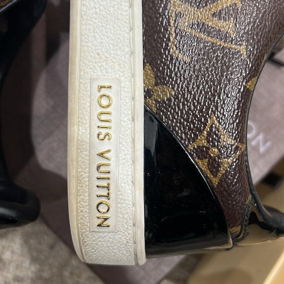 Louis Vuitton Front Row Sneaker size 34.5 - Picture 7 of 8